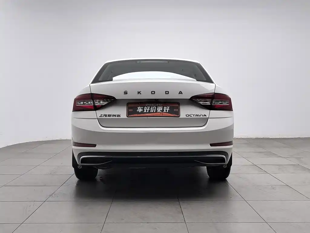 Skoda Octavia — фото 4