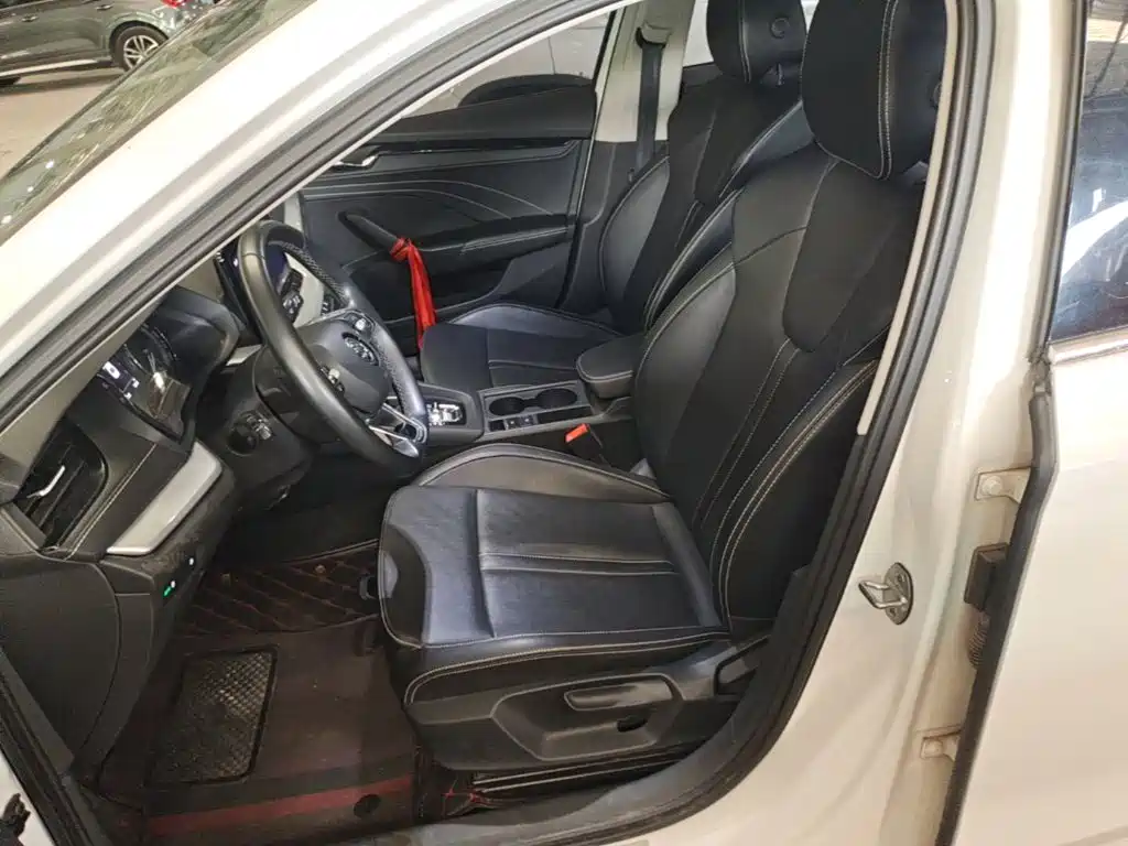 Skoda Octavia — фото 15