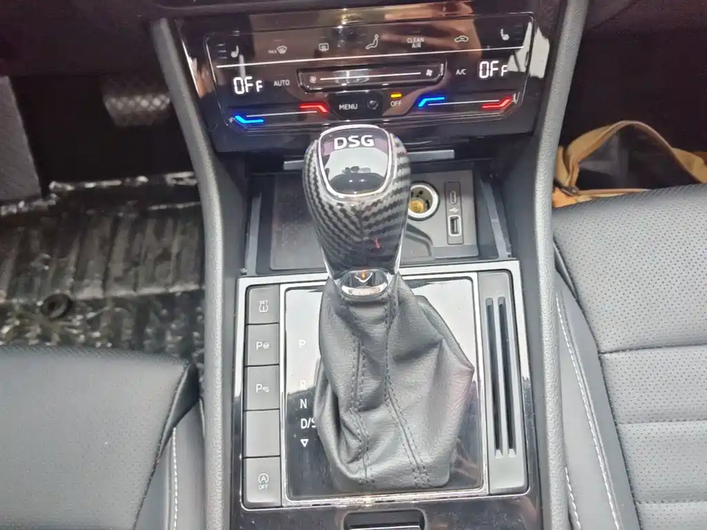 Skoda Superb — фото 14