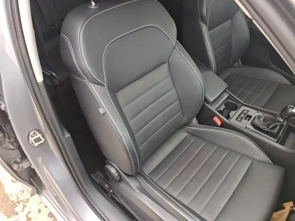 Skoda Superb — фото 25