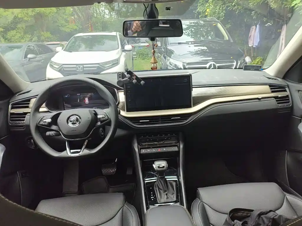 Skoda Kodiaq — фото 10