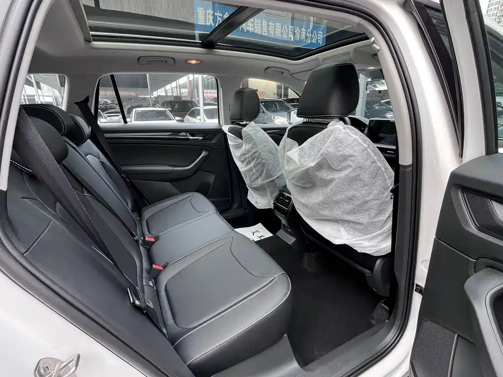 Skoda Kodiaq — фото 10