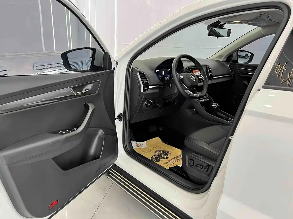Skoda Karoq — фото 7