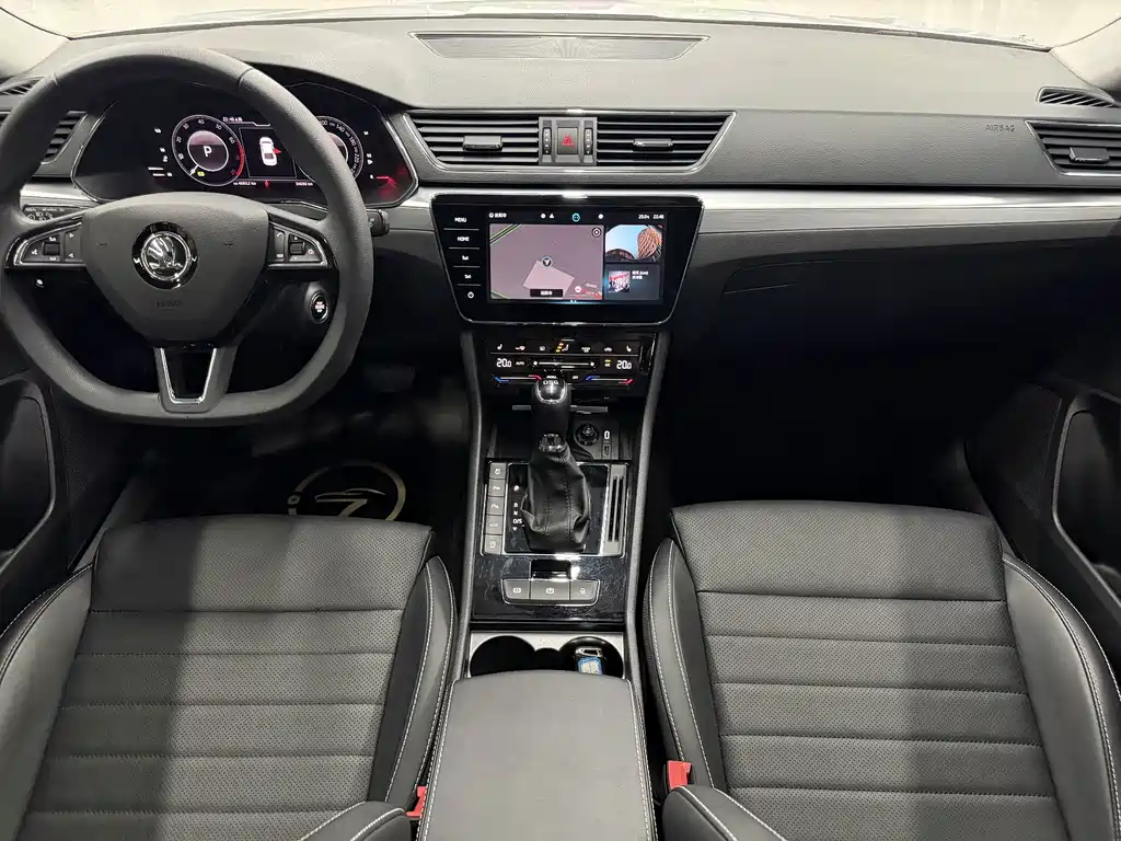 Skoda Superb — фото 4