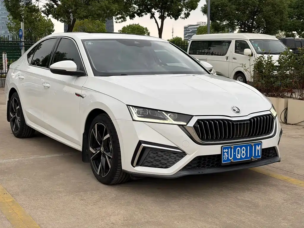 Skoda Octavia — фото 3