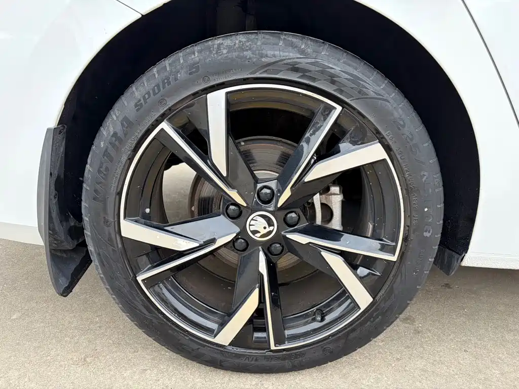 Skoda Octavia — фото 21