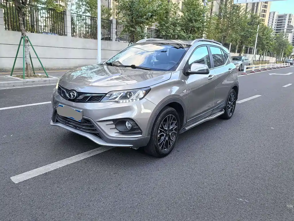Soueast DX3