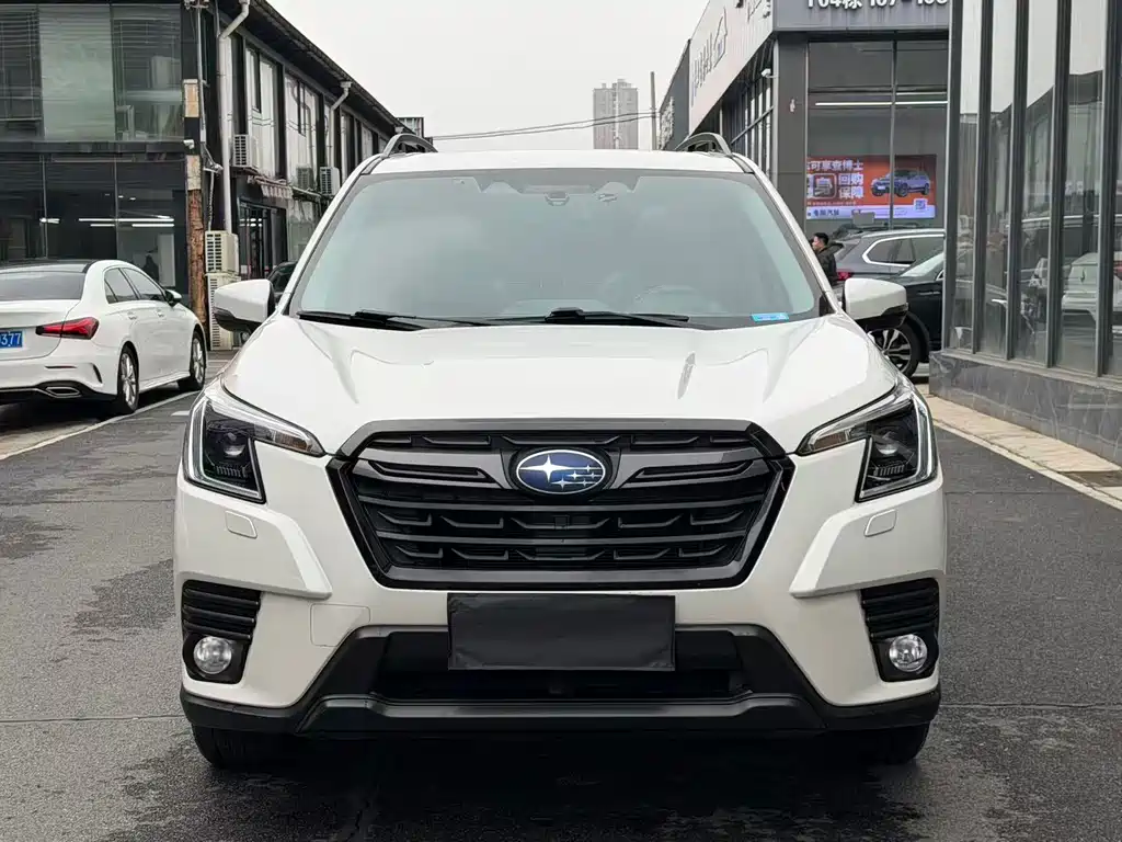 Subaru Forester — фото 3