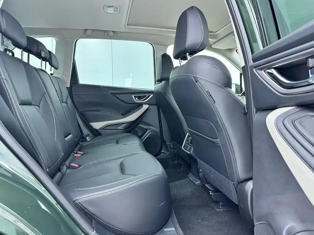 Subaru Forester — фото 18