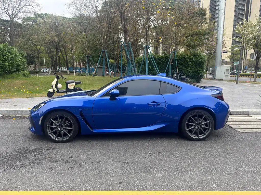Subaru BRZ — фото 4