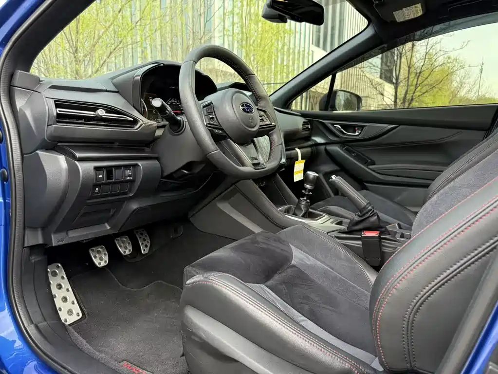 Subaru WRX — фото 4