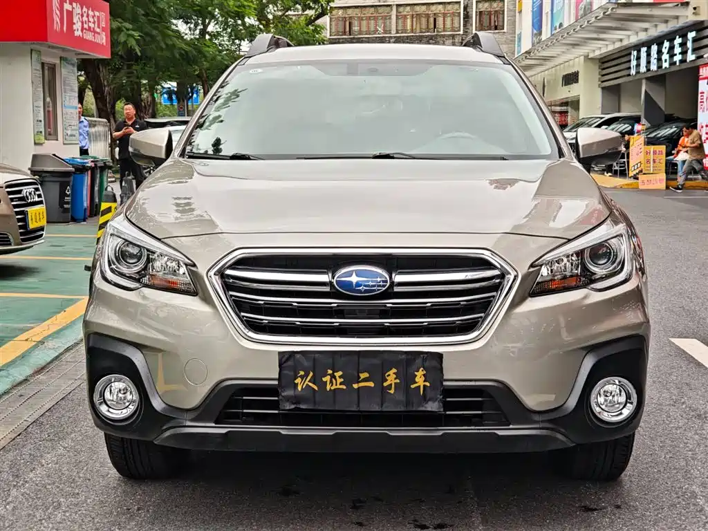 Subaru Outback — фото 2