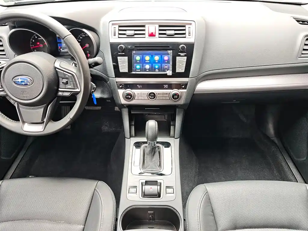 Subaru Outback — фото 17