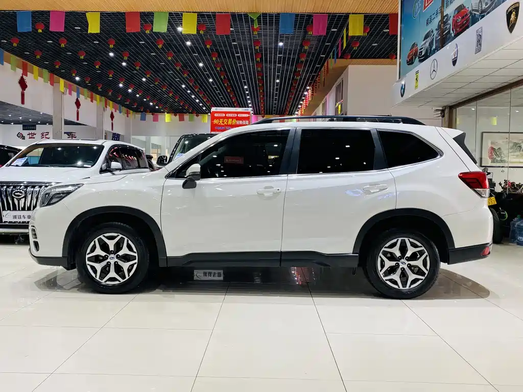 Subaru Forester — фото 3