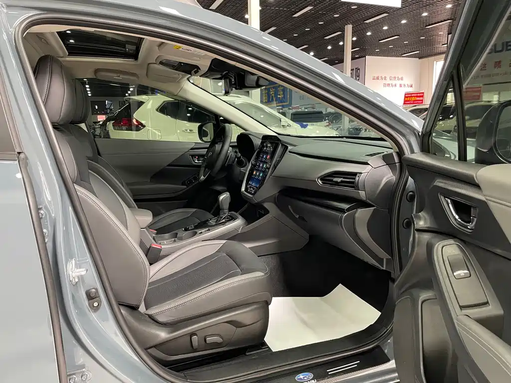 Subaru Crosstrek — фото 18