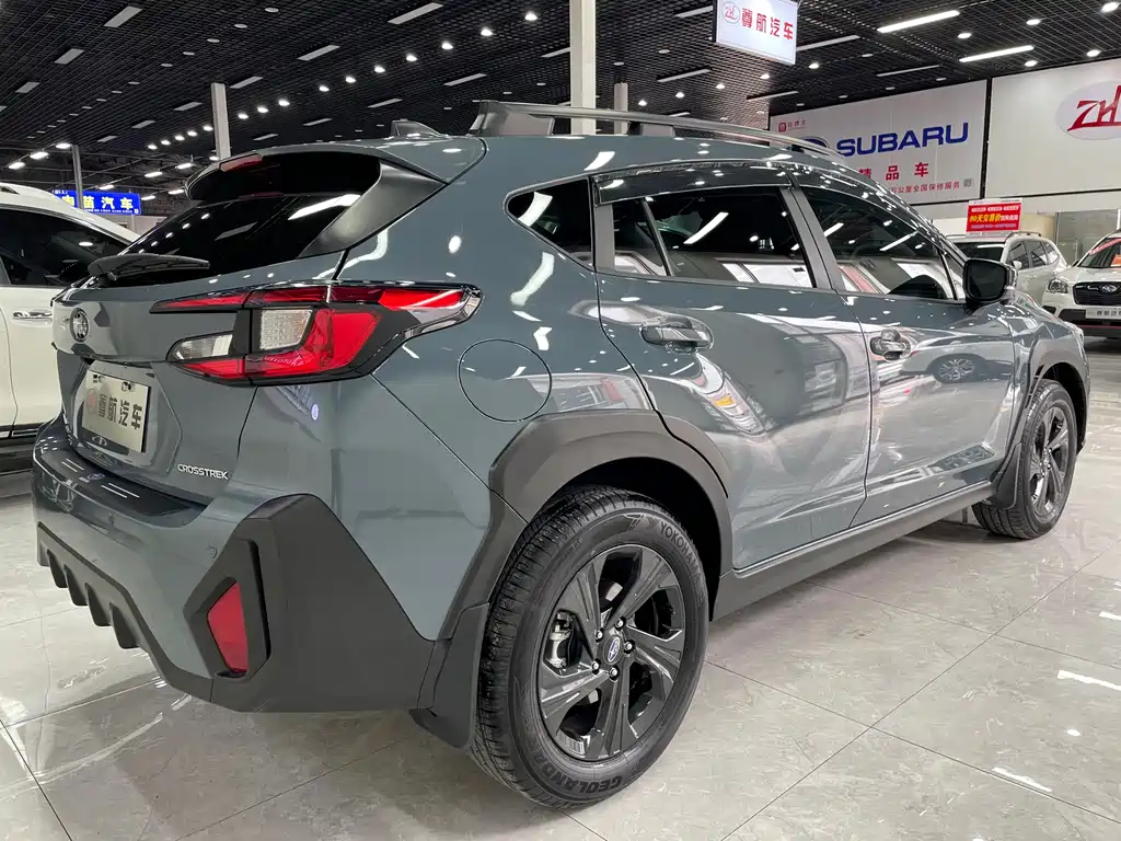 Subaru Crosstrek — фото 7