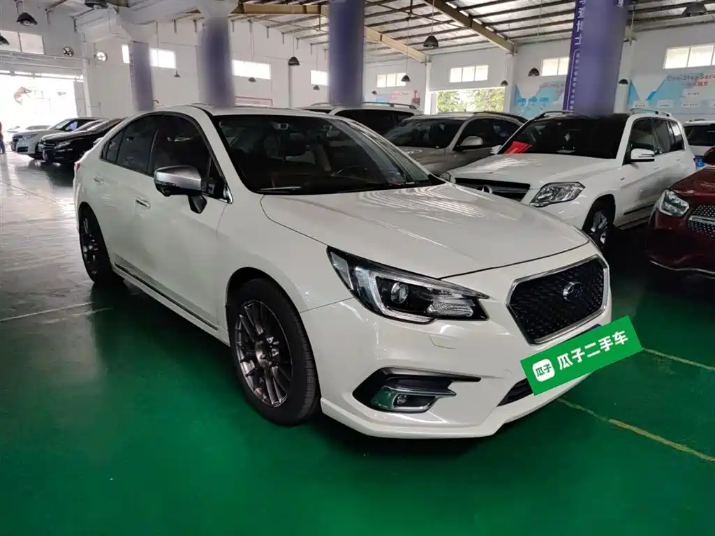 Subaru Legacy — фото 22