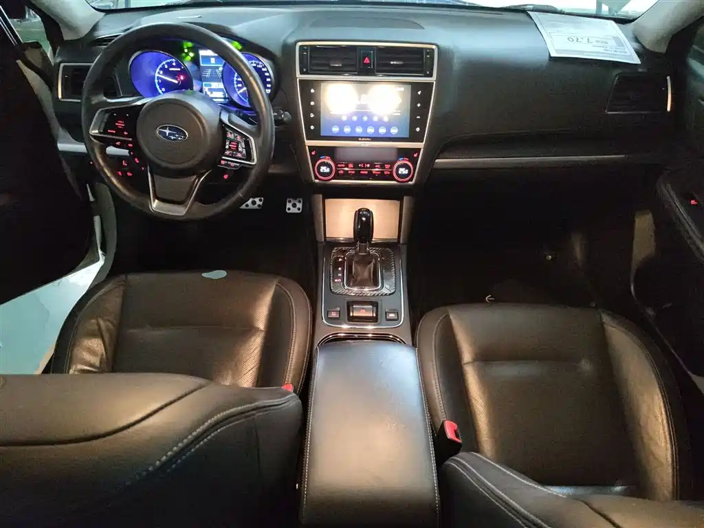 Subaru Legacy — фото 6