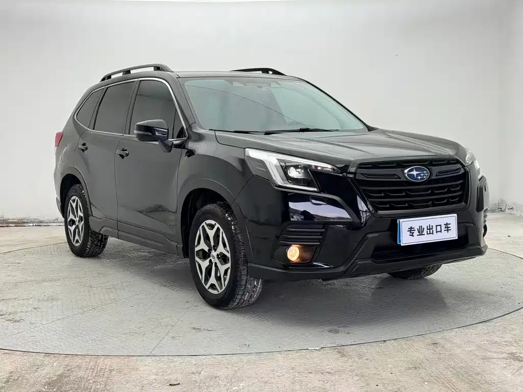 Subaru Forester — фото 2