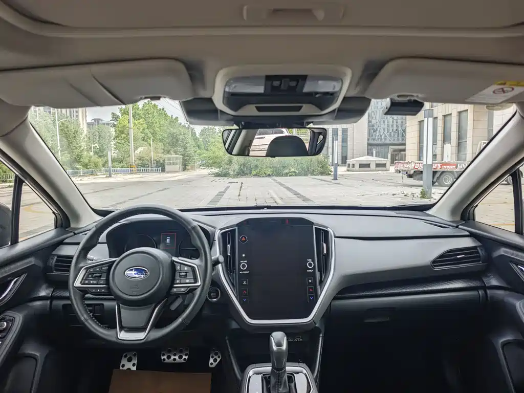 Subaru Crosstrek — фото 13