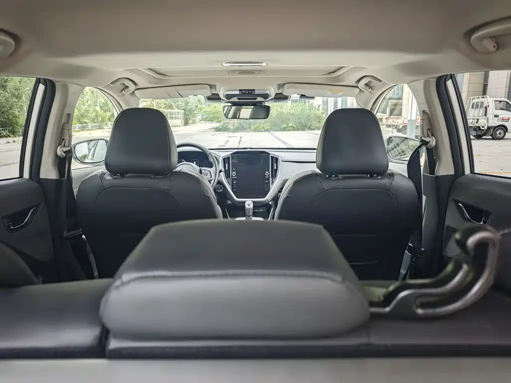 Subaru Crosstrek — фото 17