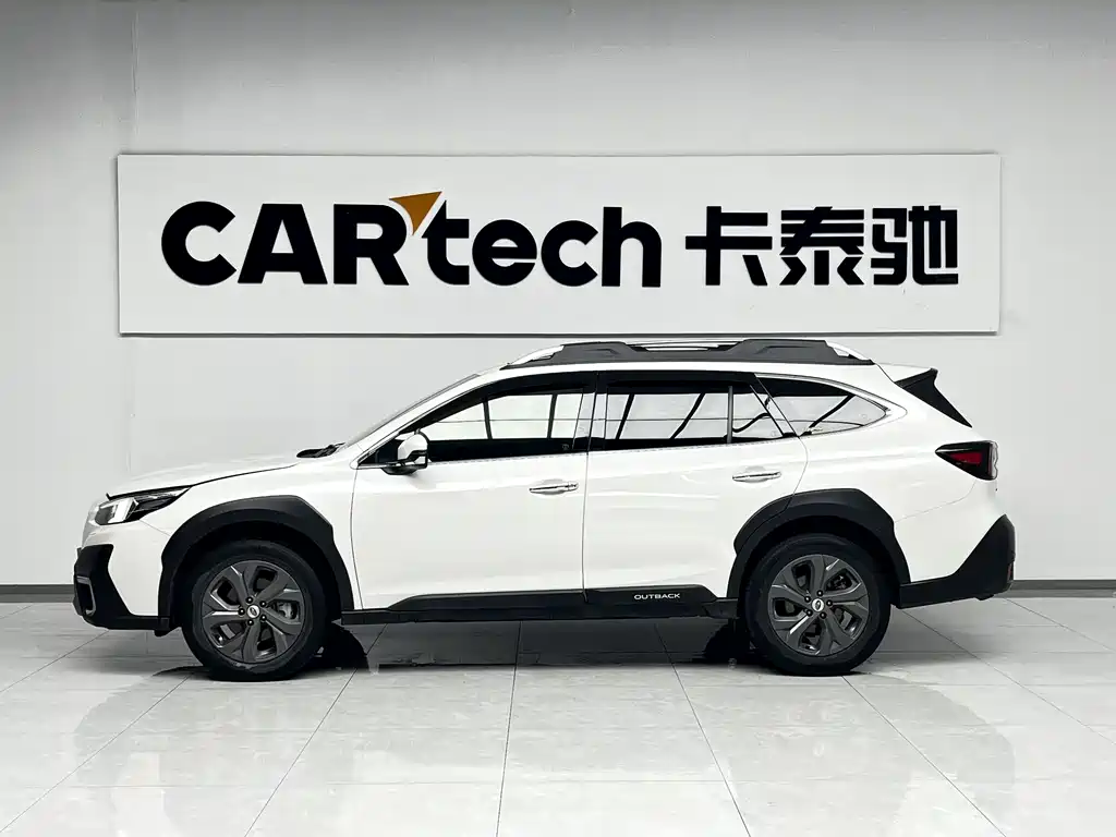 Subaru Outback — фото 2
