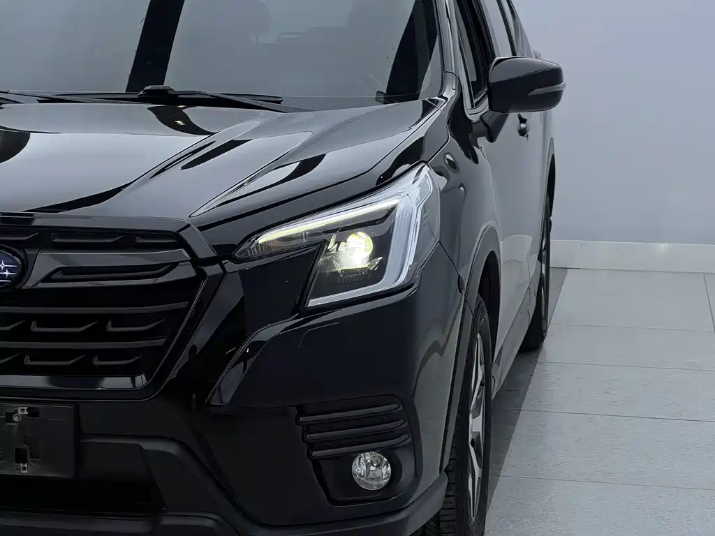 Subaru Forester — фото 6
