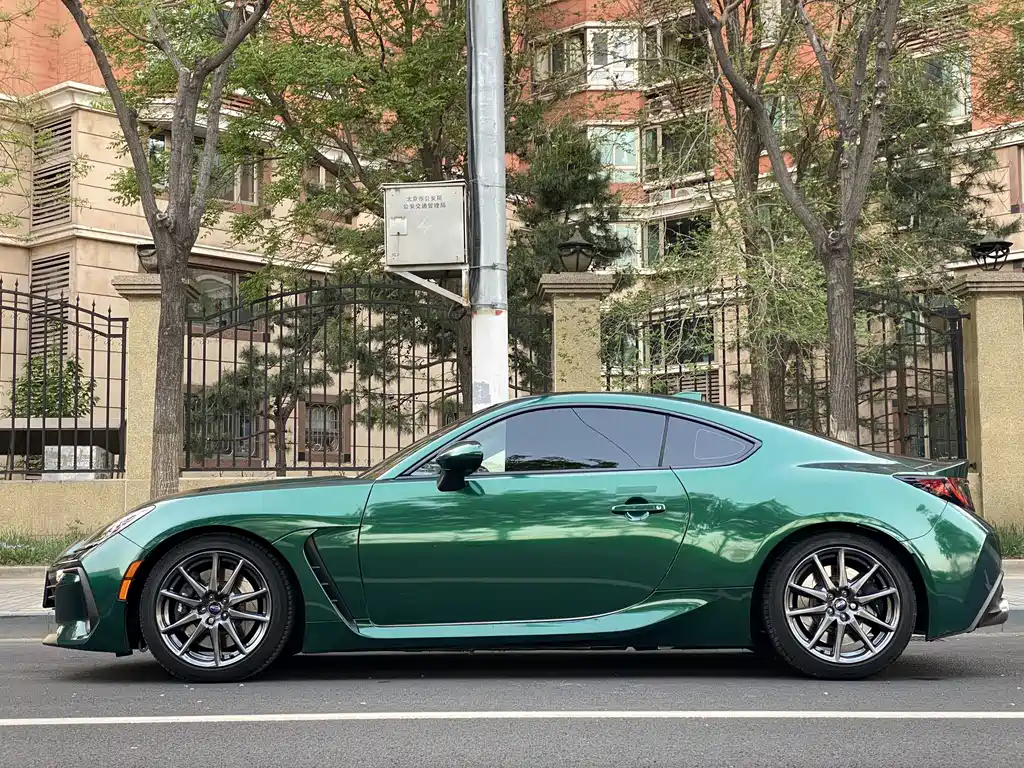 Subaru BRZ — фото 4