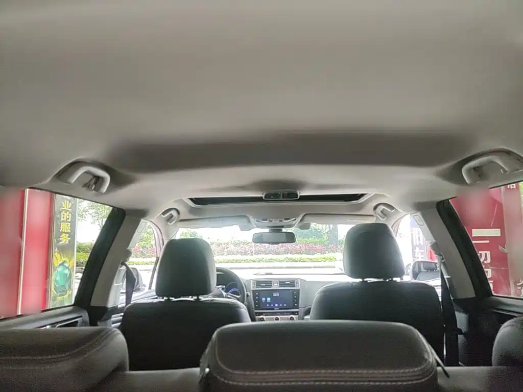 Subaru Outback — фото 18
