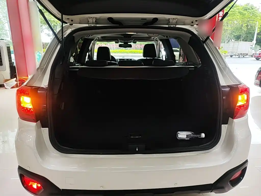 Subaru Outback — фото 19