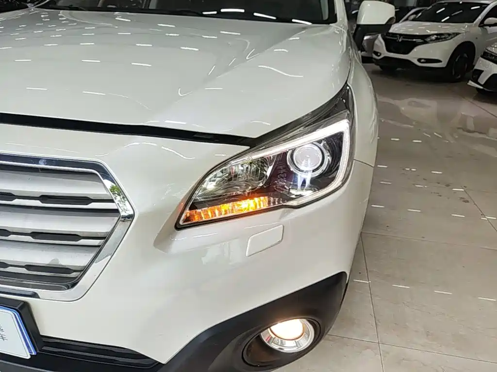 Subaru Outback — фото 24