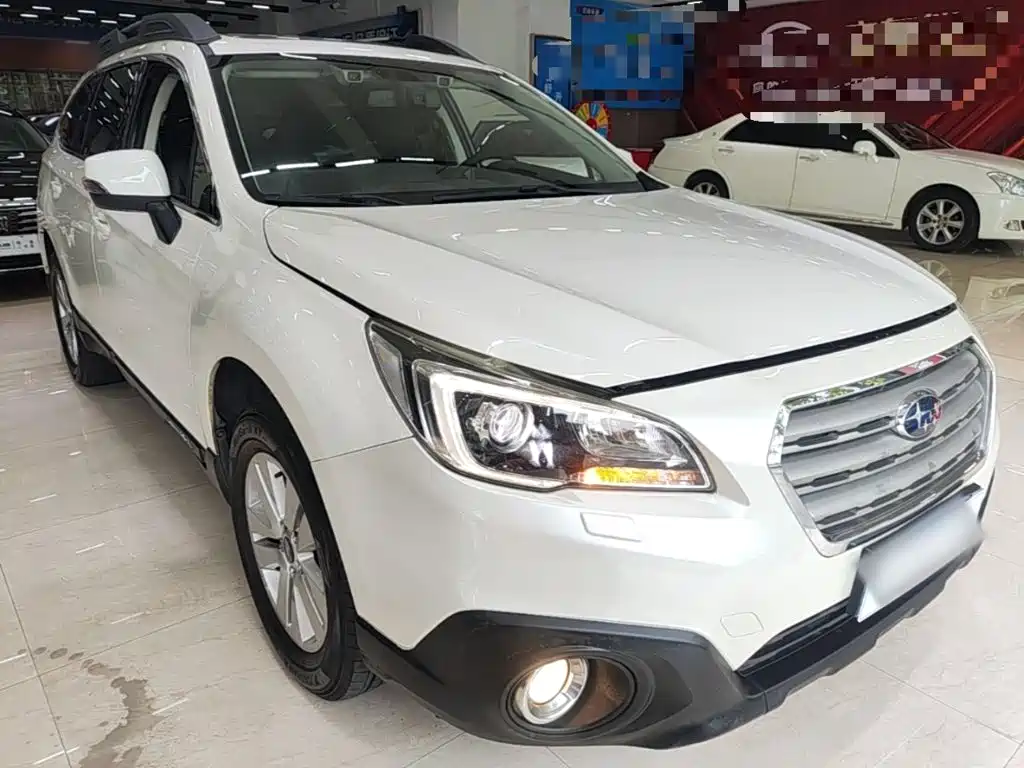 Subaru Outback — фото 4