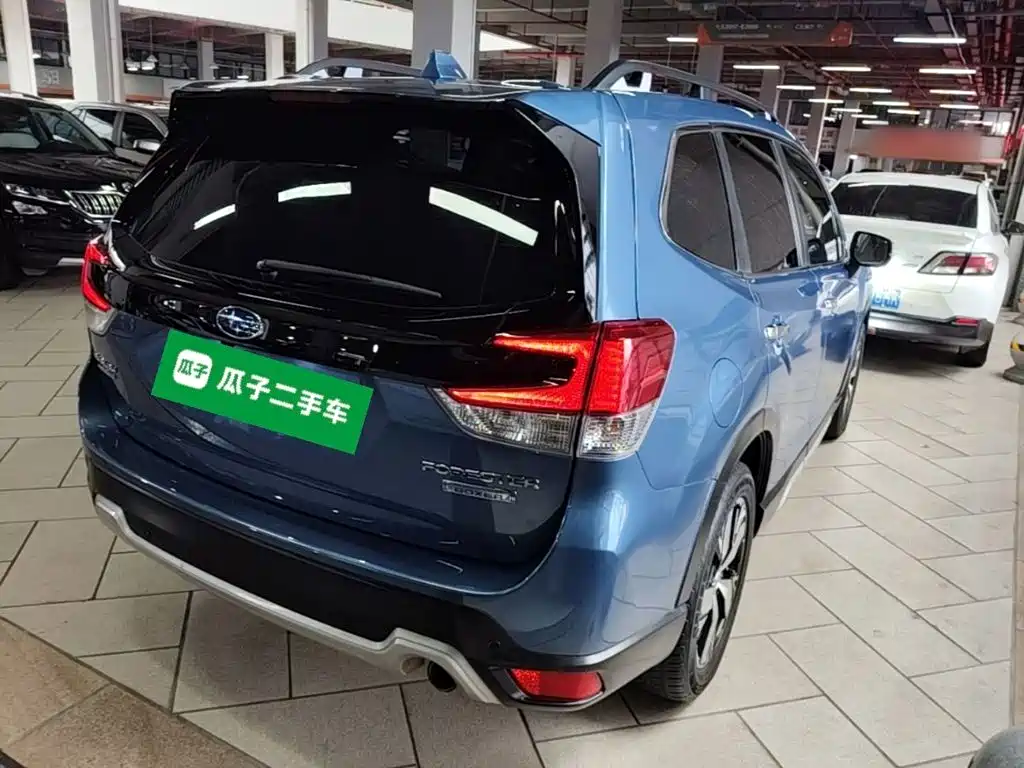 Subaru Forester — фото 7
