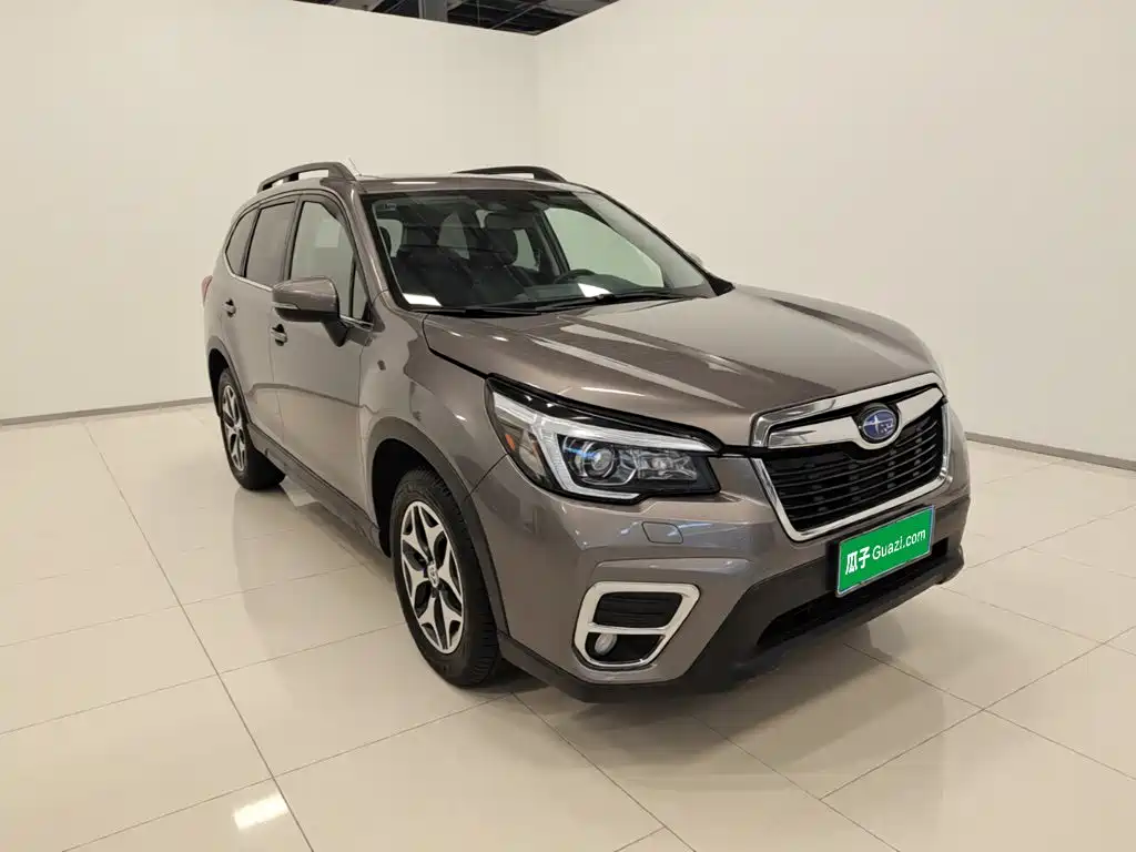 Subaru Forester — фото 4