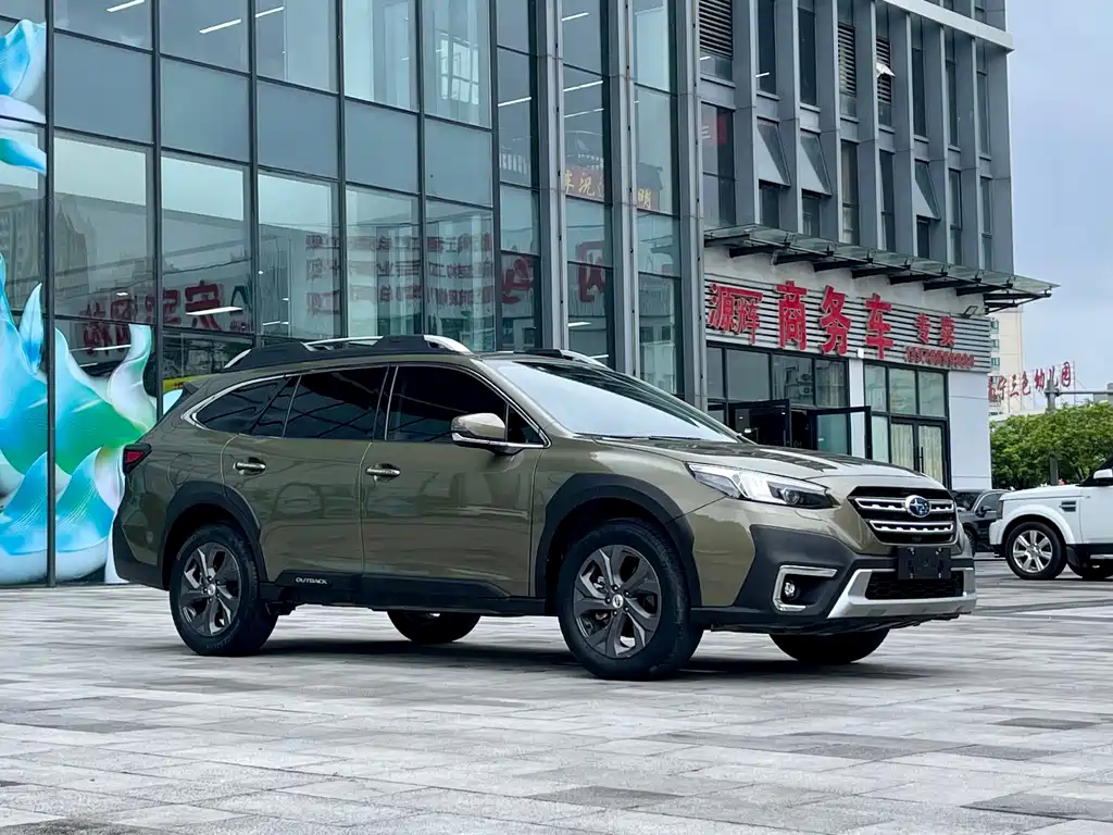 Subaru Outback — фото 3
