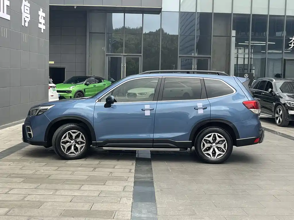 Subaru Forester — фото 8