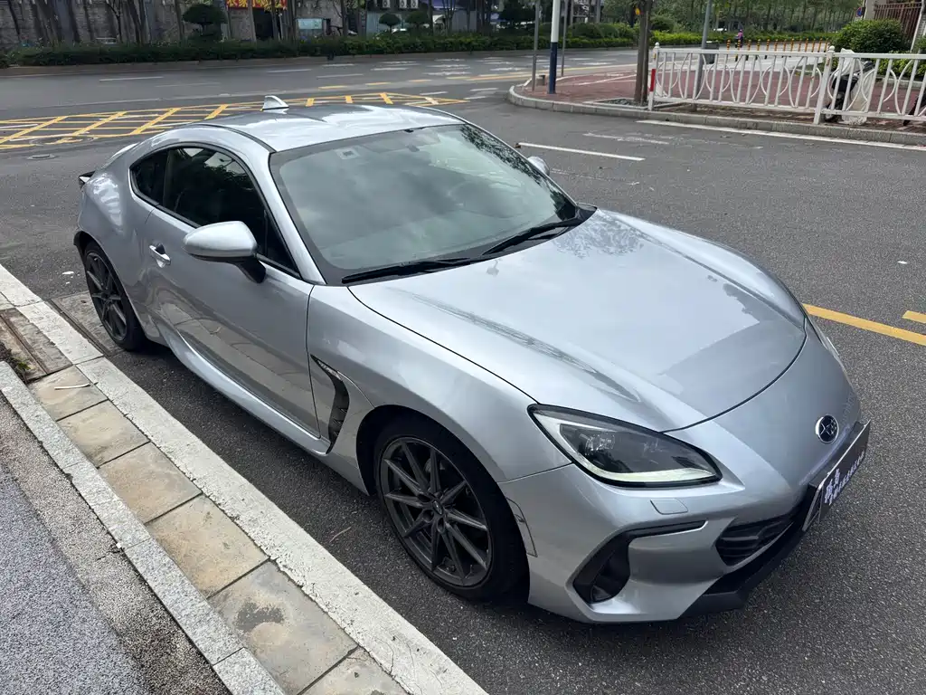 Subaru BRZ — фото 3