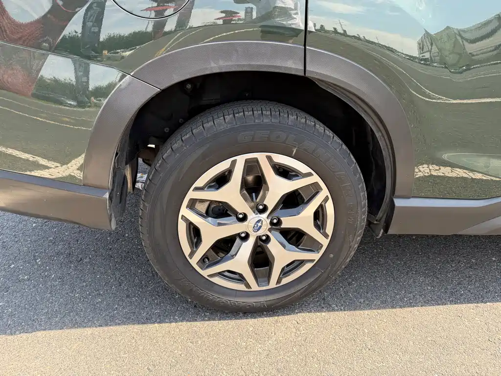 Subaru Forester — фото 14