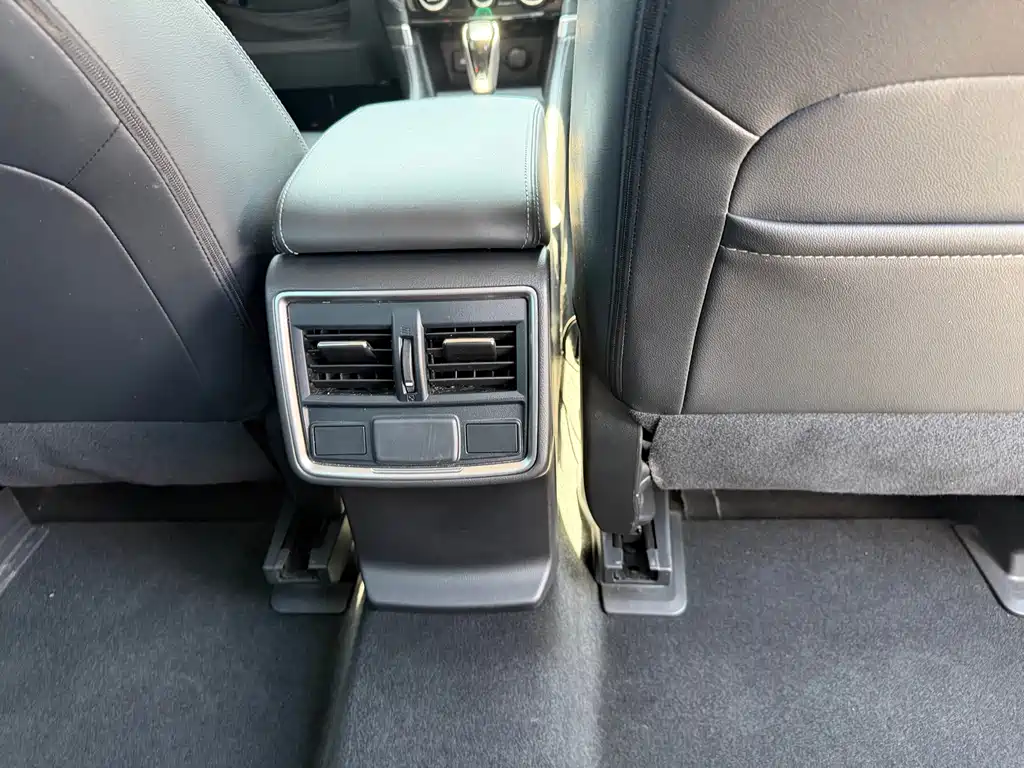 Subaru Forester — фото 18