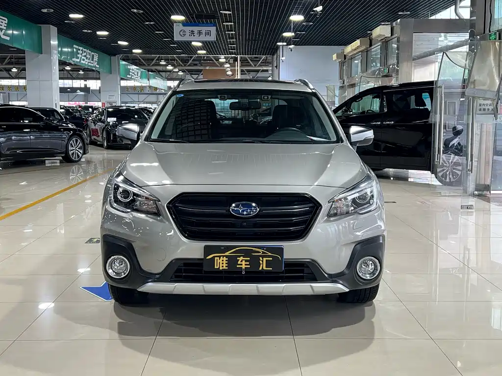 Subaru Outback — фото 2