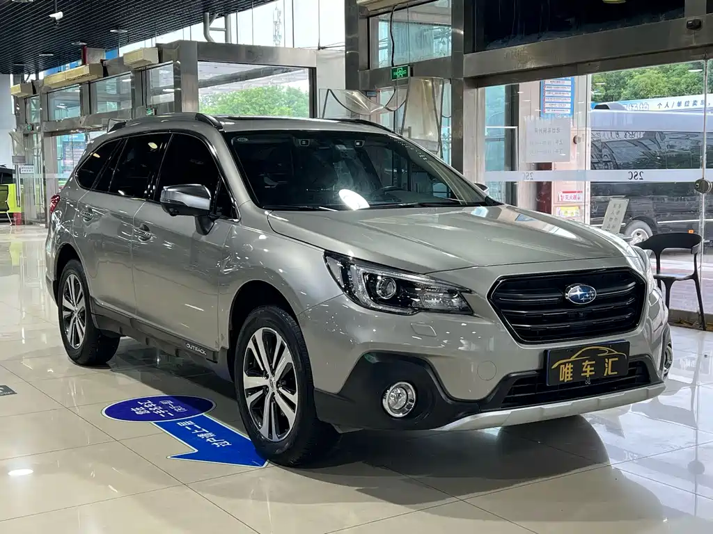 Subaru Outback — фото 3
