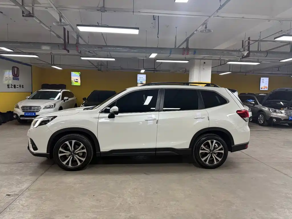 Subaru Forester — фото 4