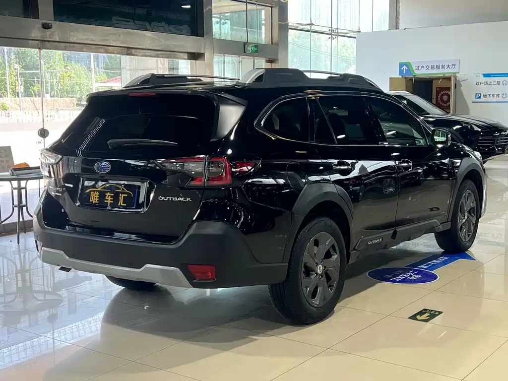 Subaru Outback — фото 4