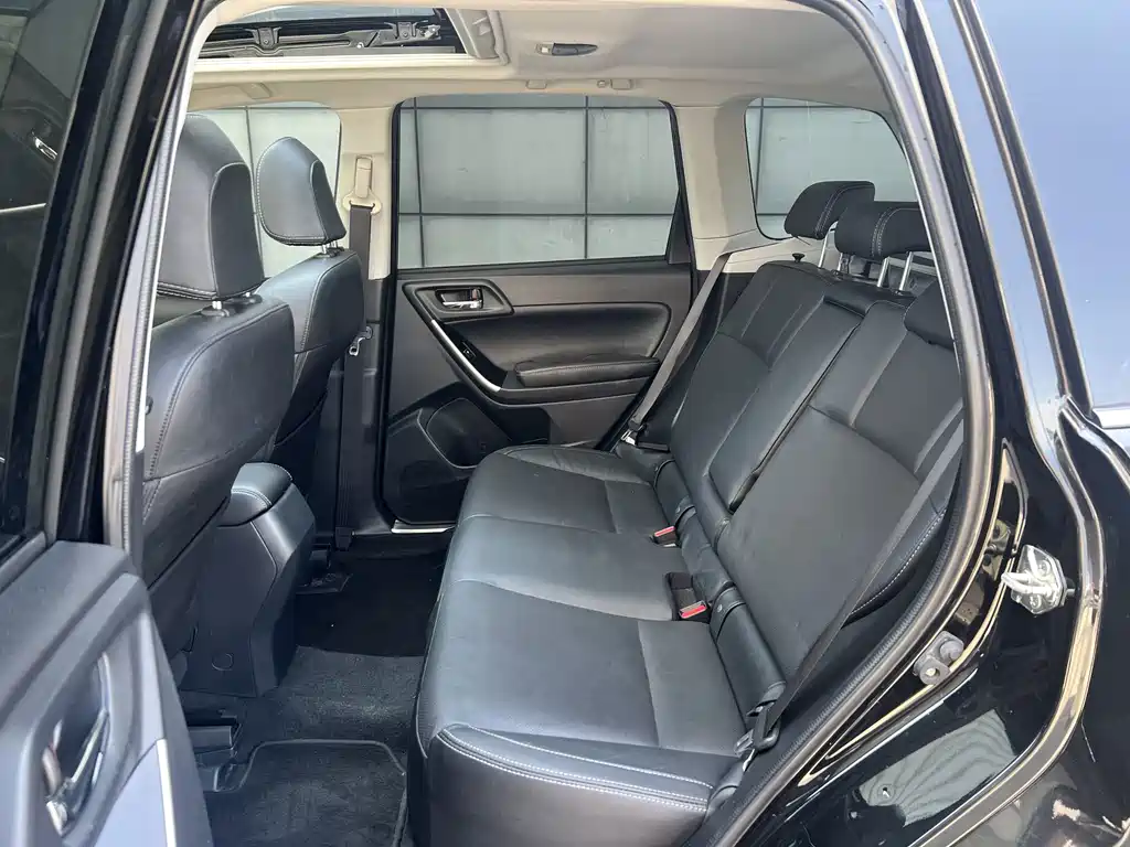 Subaru Forester — фото 11