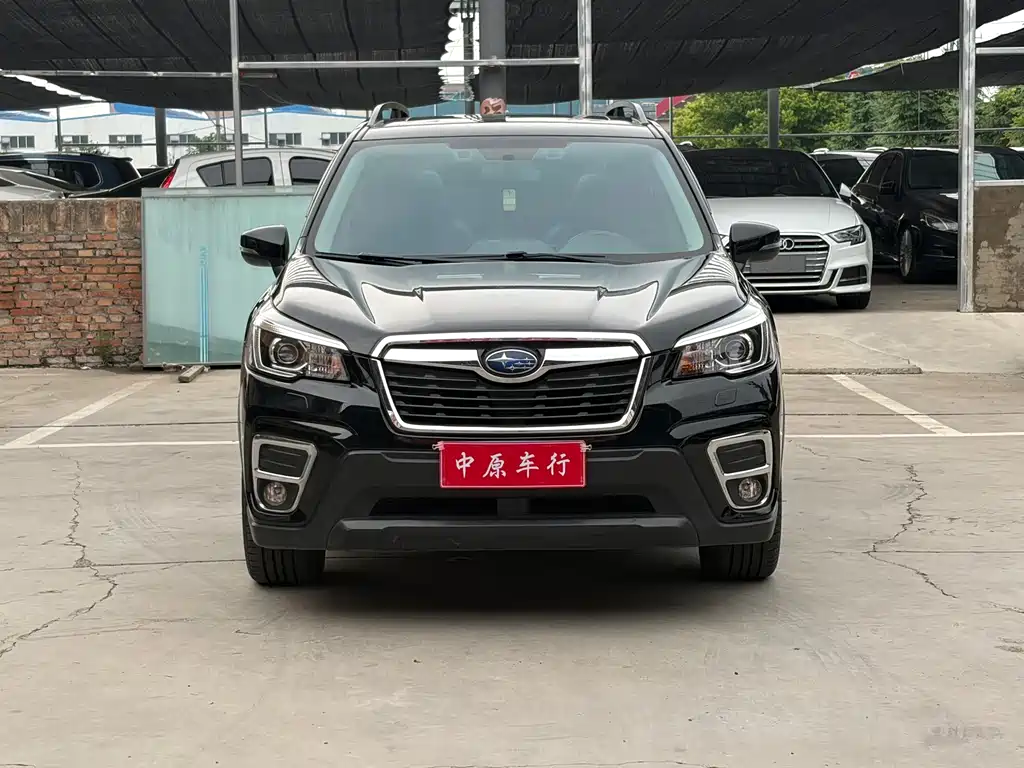 Subaru Forester — фото 2