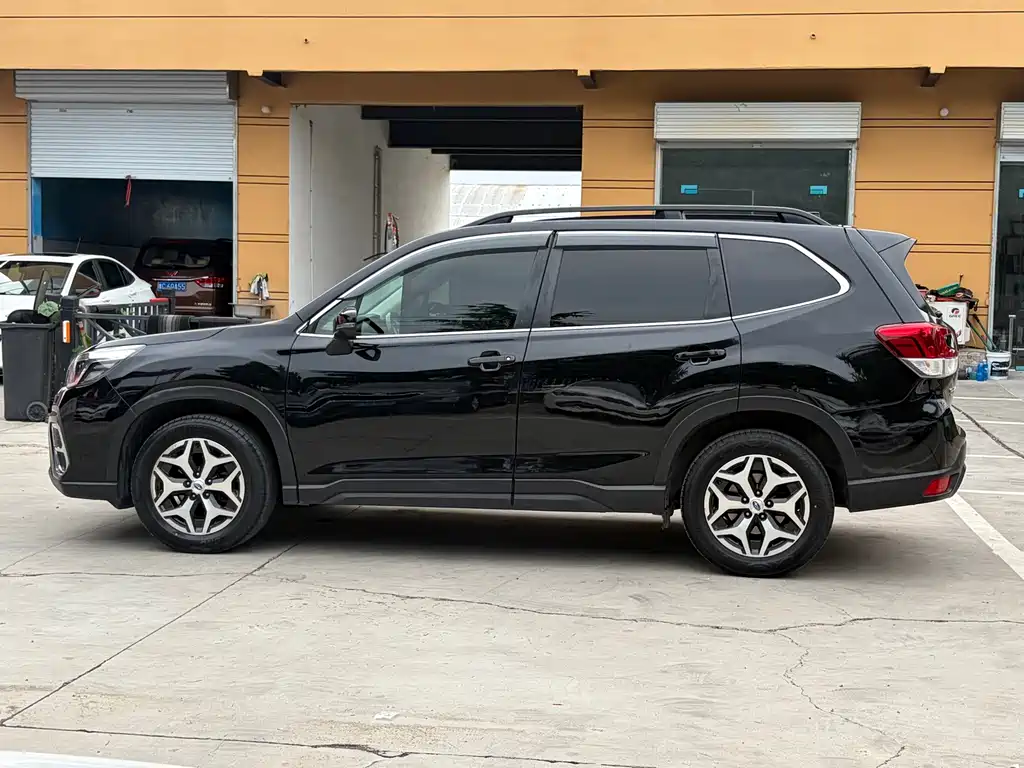 Subaru Forester — фото 17