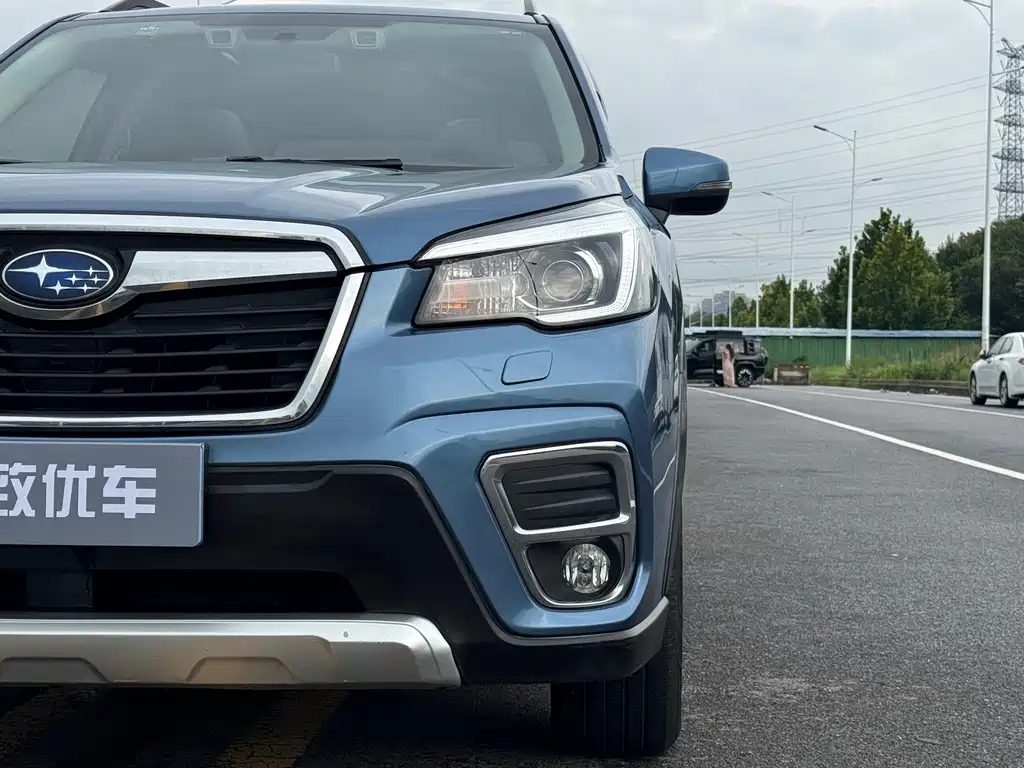 Subaru Forester — фото 5