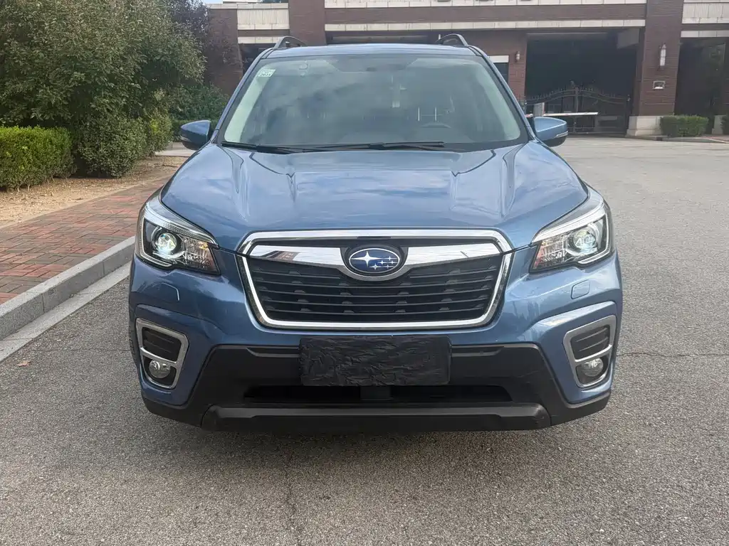 Subaru Forester — фото 2