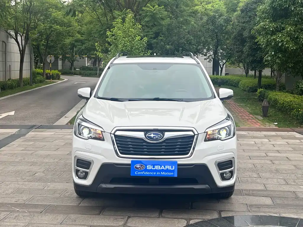 Subaru Forester — фото 2