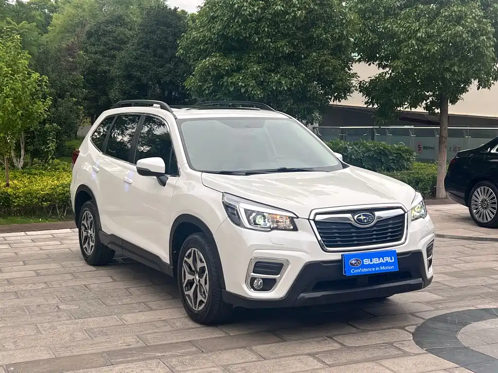 Subaru Forester — фото 3